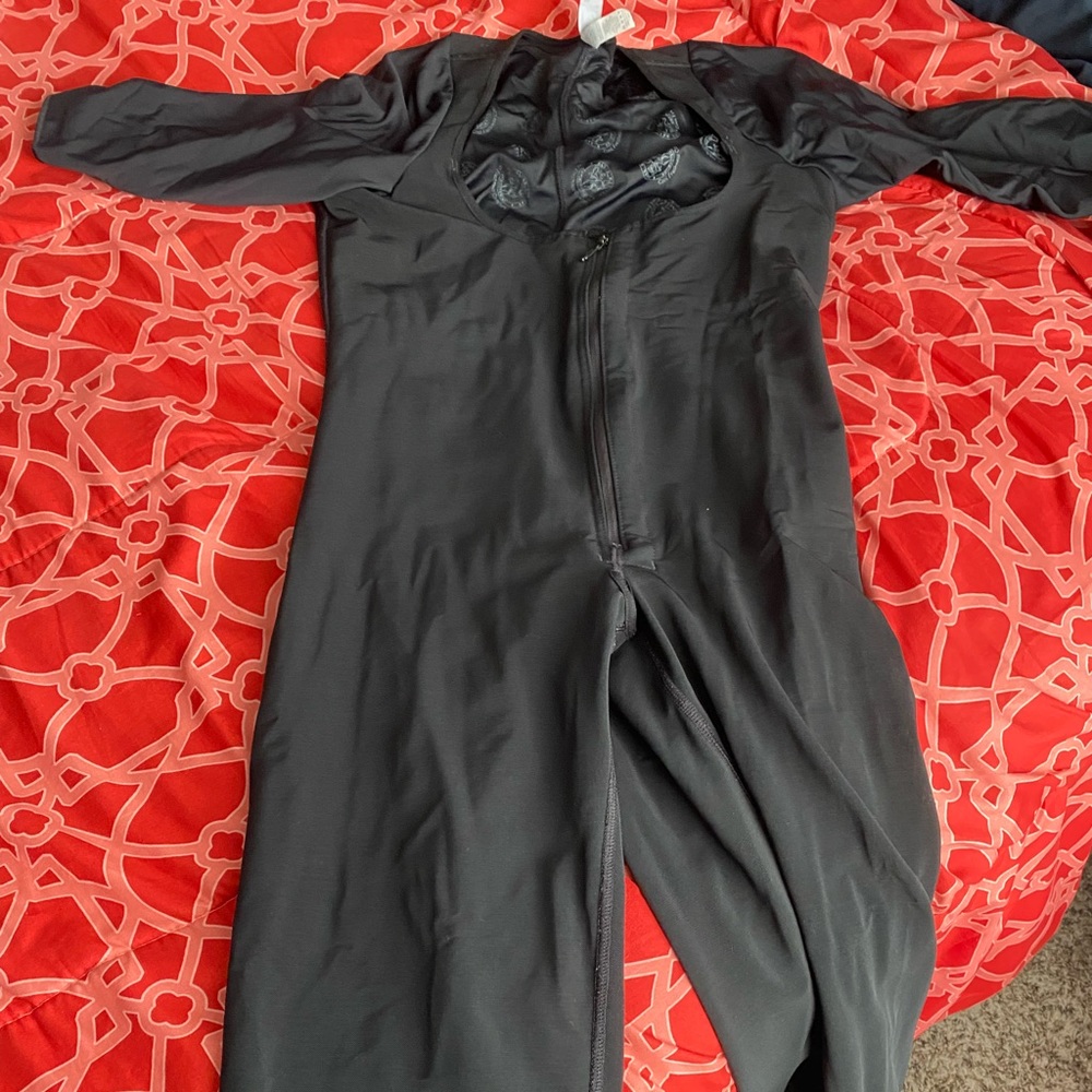 Faja. Size 2X. Black. Knee Length.
